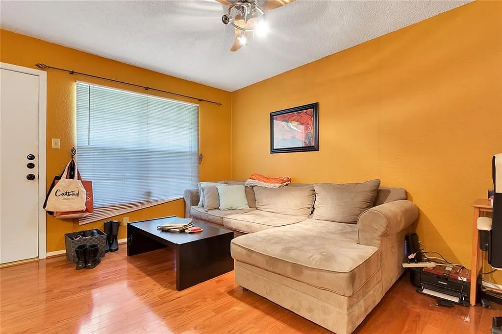1 bed, 1.0 bath, 589 sqft, $1,190 — Photo 3