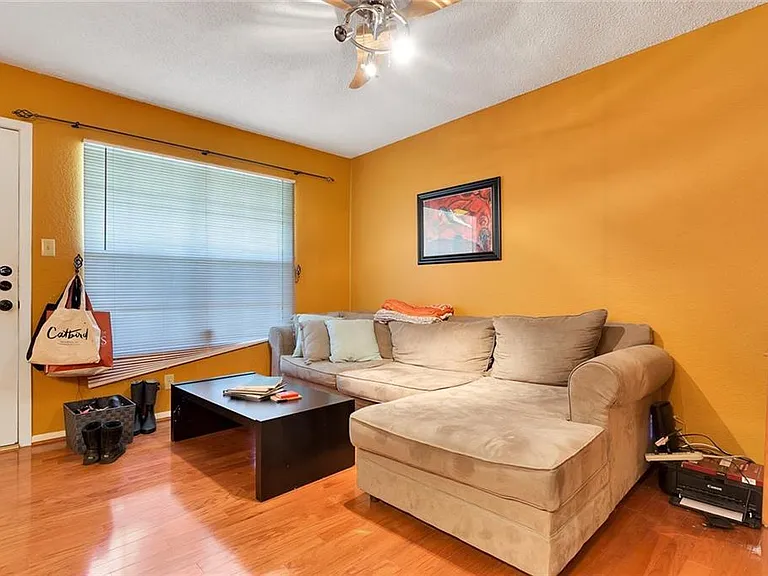 910 Duncan Ln #35 — Photo 3