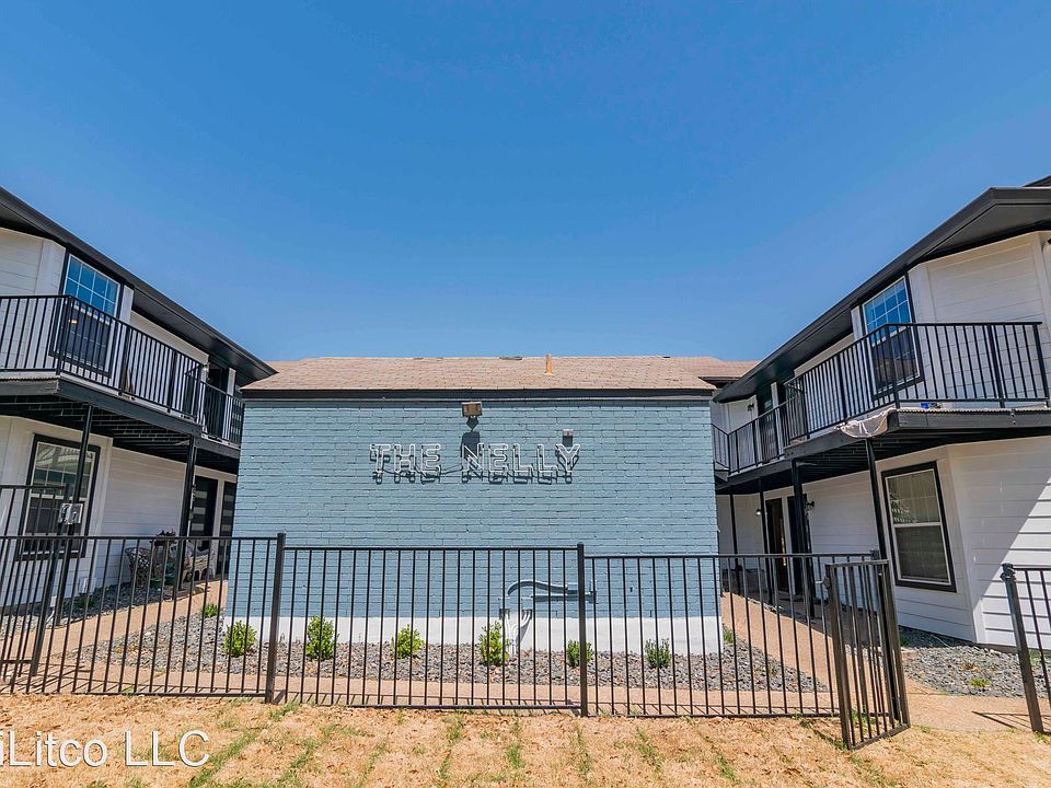 1st image of 700 Nelray Blvd APT 105