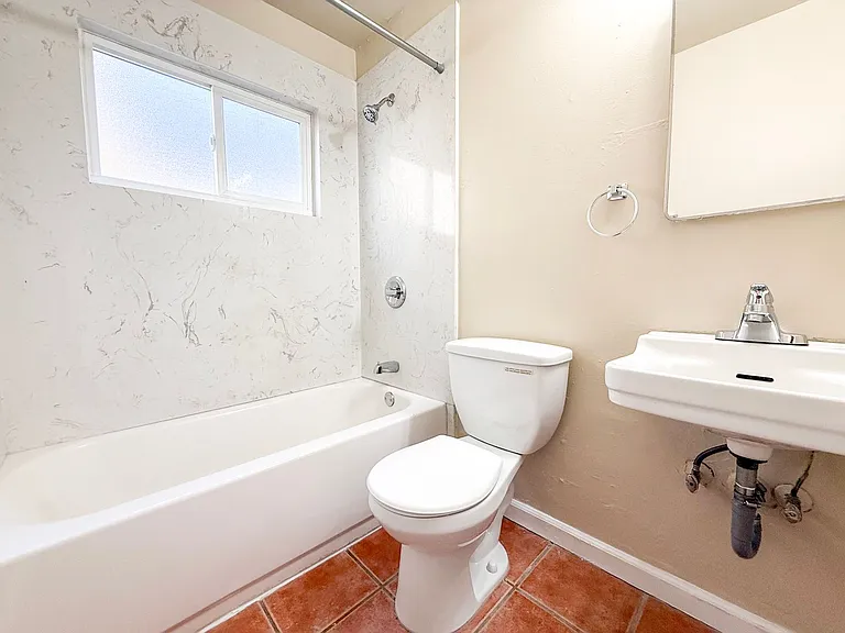 2212-2218 High Street — Photo 7