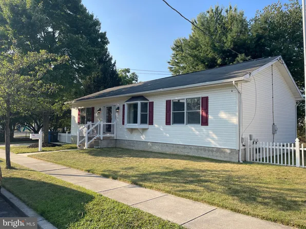 707 Asbury Ave, National Park, NJ 08063