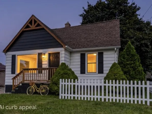 316 Lee St, Denmark, WI 54208