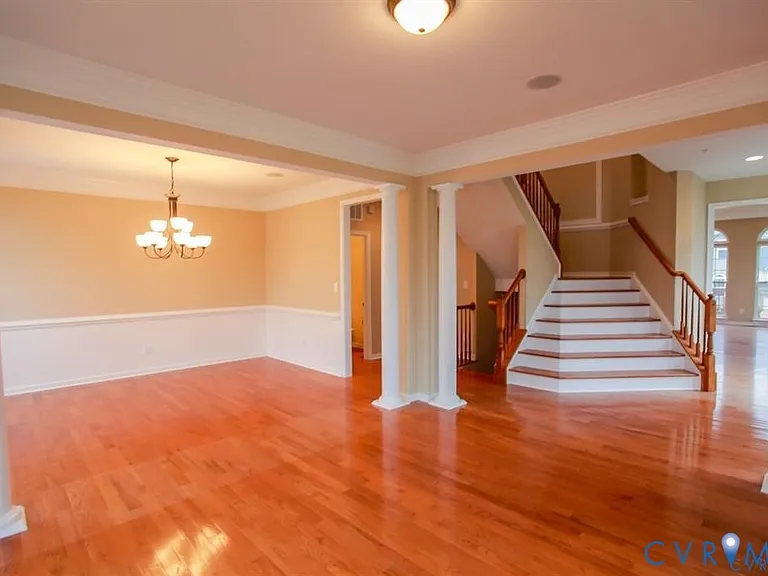 2910 Murano Way — Photo 4