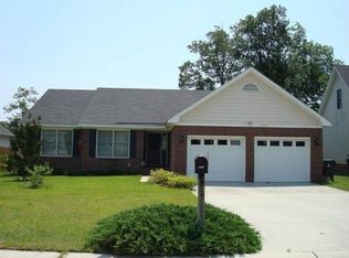 2933 Coachway Dr, Fayetteville, NC 28306