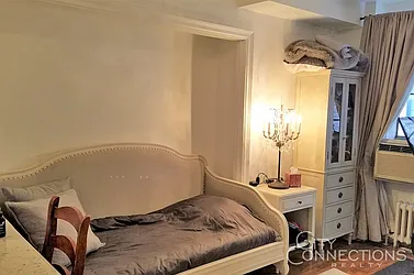Rented by City Connections Realty
