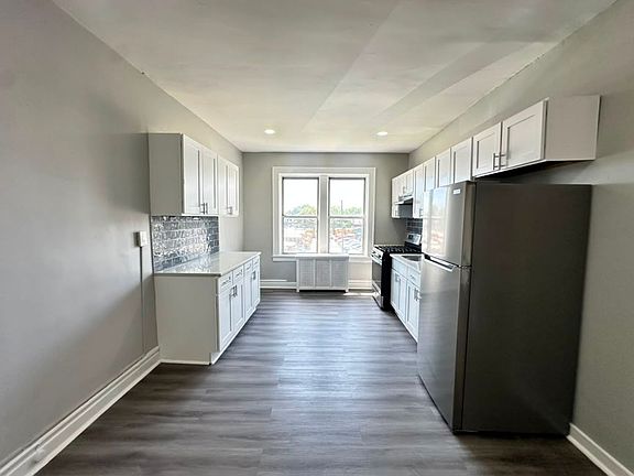 5th image of 157 Halsted St APT 207