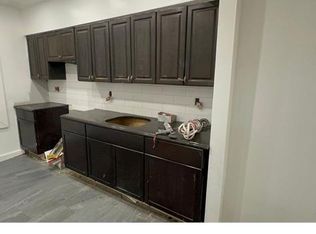 111 E 182nd St, Bronx, NY 10453