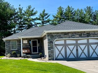 612 Saguaro Pl, Barberton, OH