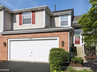 6524 Waverly Ct, Willowbrook, IL 60527