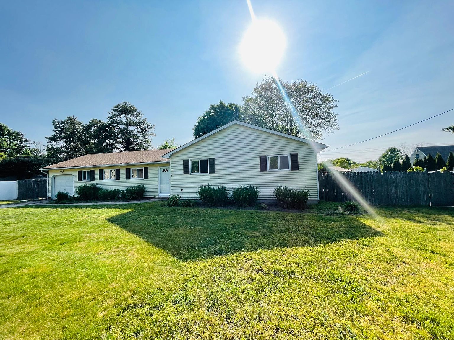 72 Oneida Ave, South Setauket, NY 11720 Zillow