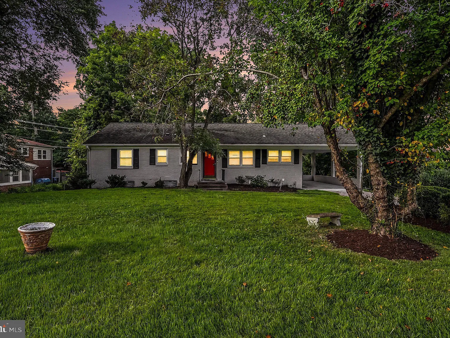 4 bed, 3.0 bath, 1416 sqft, $4,500 — Photo 1