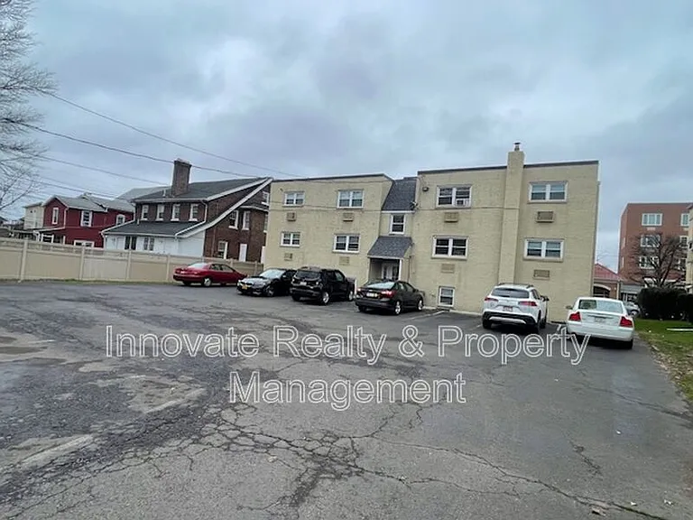 613 N Broad St #10 — Photo 18