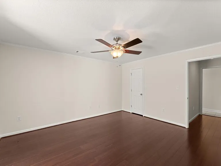 25312 Plantation Dr NE — Photo 13