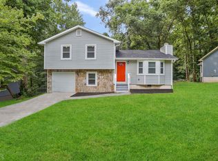 3797 Burnt Leaf Ln, Snellville, GA