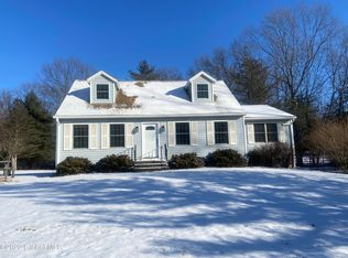 9 Norland Ct, Saratoga Springs, NY 12866