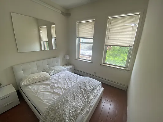 Rented by Nooklyn NYC LLC | media 12