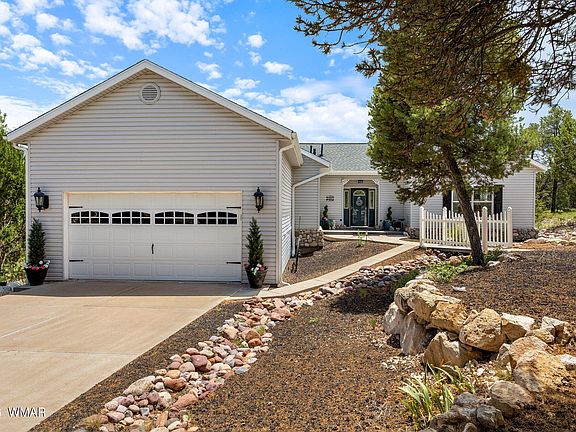 2nd image of 3401 Valley View Cir