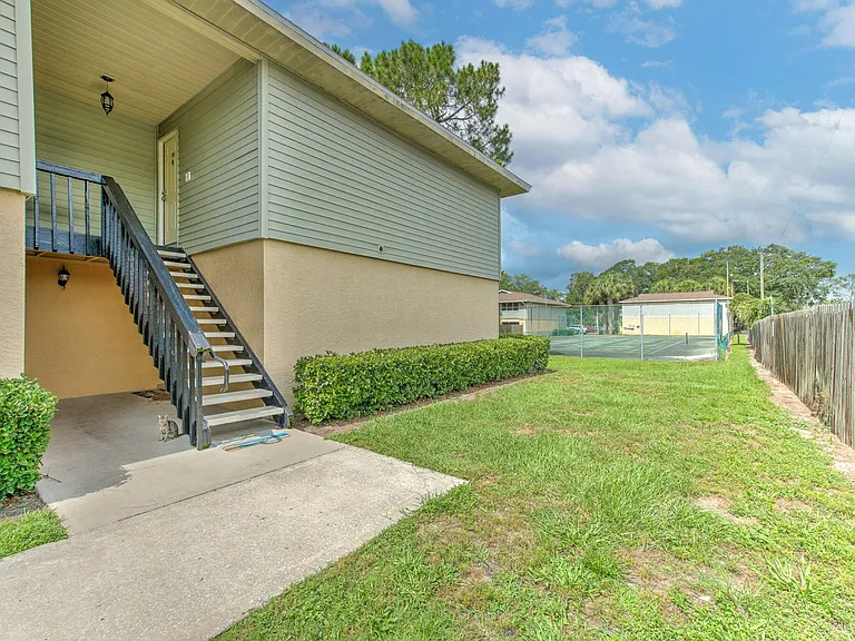 230 Berry Tree Pl — Photo 27