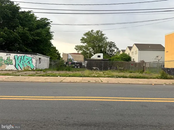 1200 Thatcher St, Wilmington, DE 19802