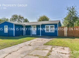 927 W 10th St, Freeport, TX 77541