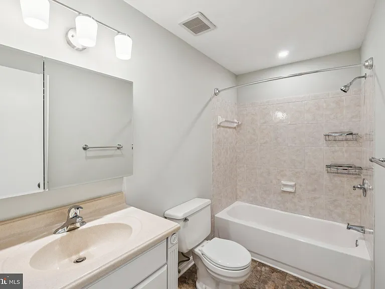 3437 Summit Ct NE #3437 — Photo 11