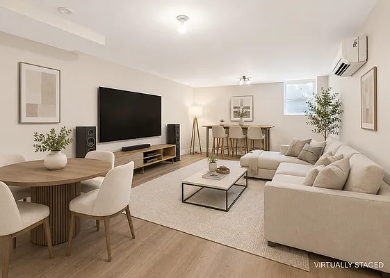 Living room, photo 1
