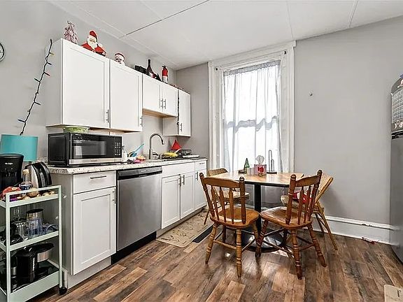 5th image of 3101 Kennett Sq