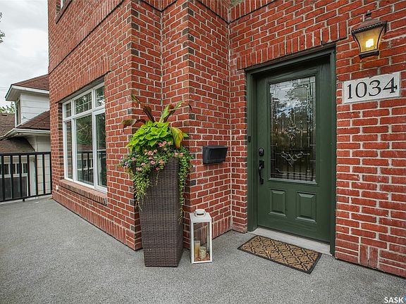 4th image of 1034 11th Street E