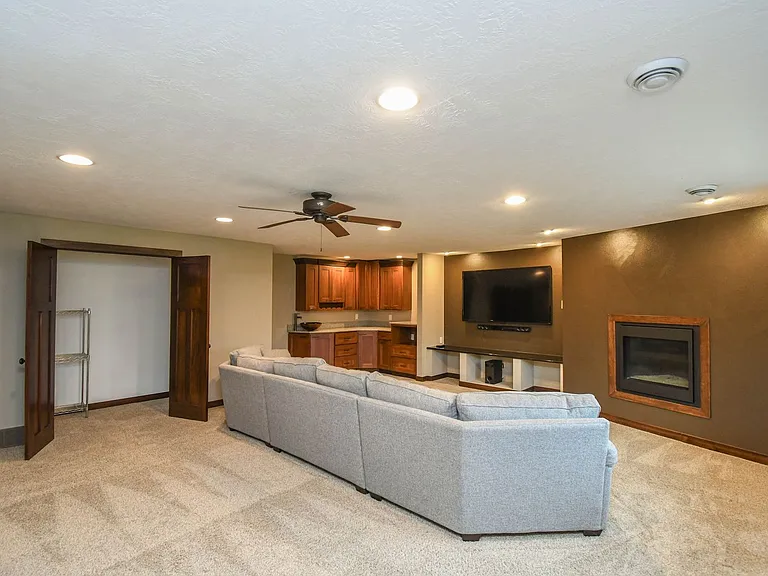3436 W 84th Pl — Photo 34