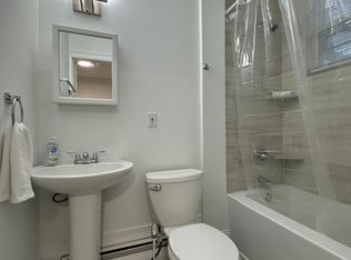 176 Pearl St #1F, Middletown, CT 06457