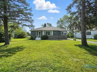 17586 Bridge St, Grand Rapids, OH 43522