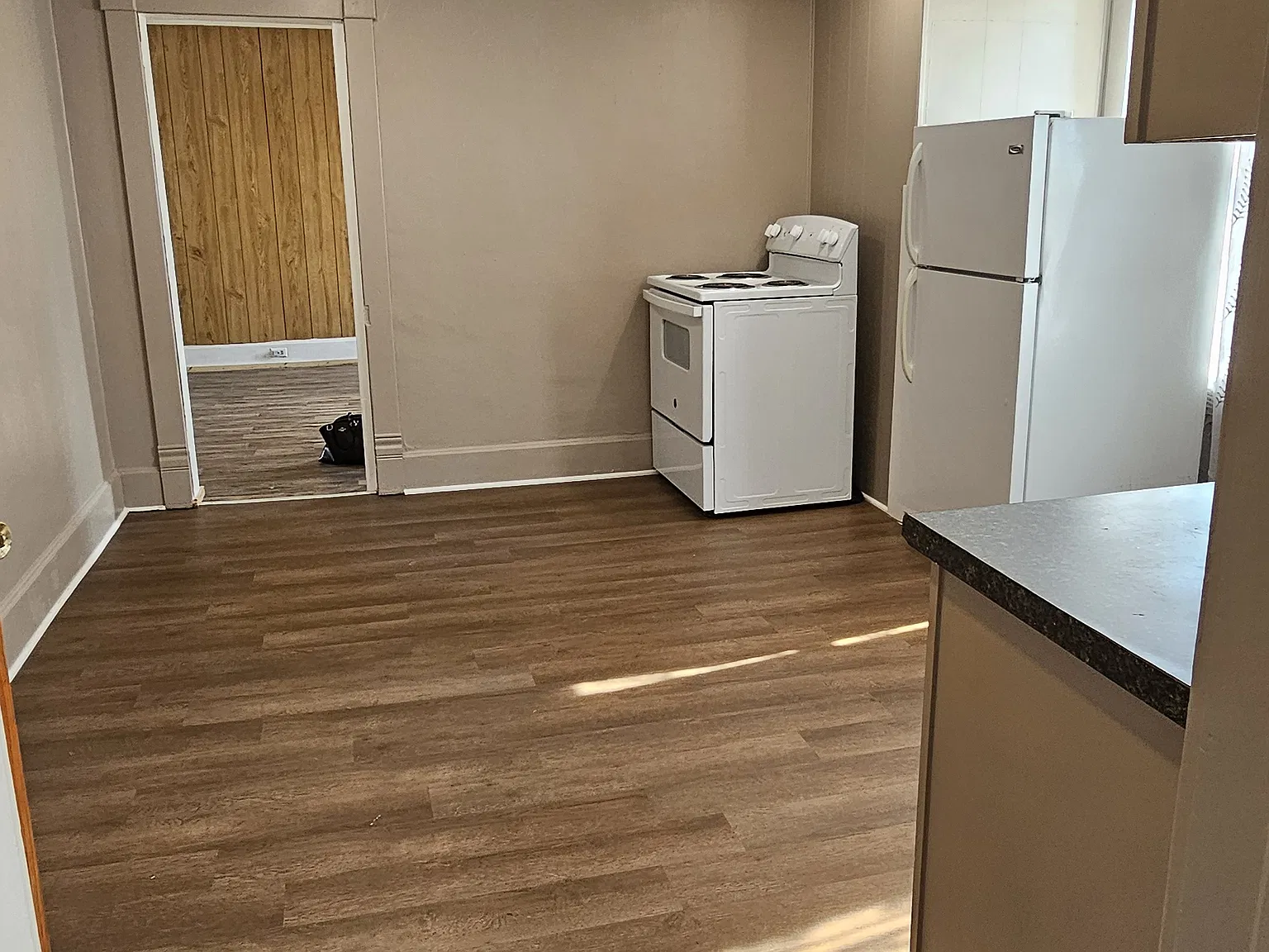 2 bed, $1,250 — Photo 3