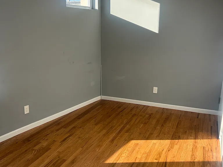 231 Dayton Ave #5 — Photo 5