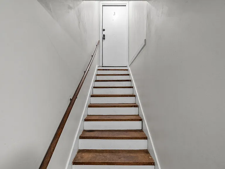 718 Central Ave — Photo 5