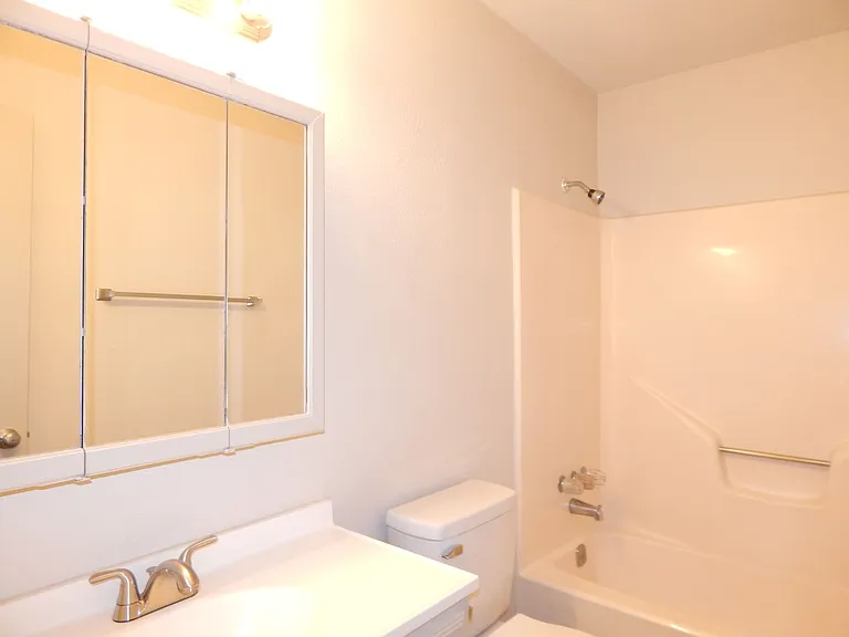 10074 Wooded Way — Photo 12
