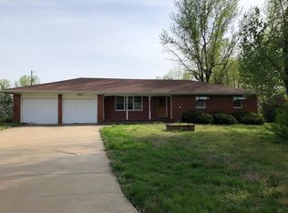 4352 W Weaver Rd, Battlefield, MO 65619