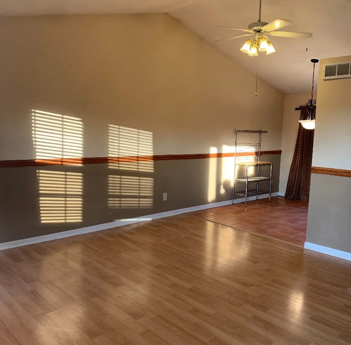 3 bed, 2.5 bath, 2000 sqft, $2,350 — Photo 1