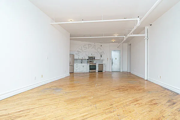 Rented by MySpaceNYC | media 4