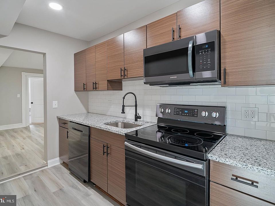 1st image of 81 Liberty St #2