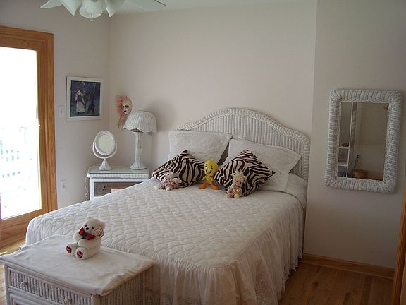 Front Bedrm with private balcony 