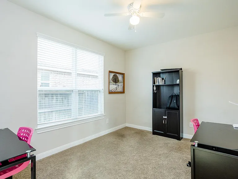 4622 Regal Shadow Ln — Photo 21