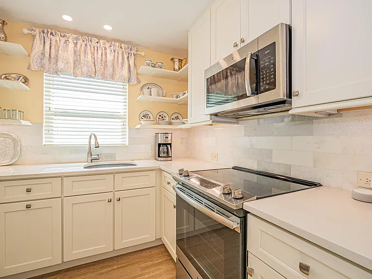 36 Vista Gardens Trl #201 — Photo 12