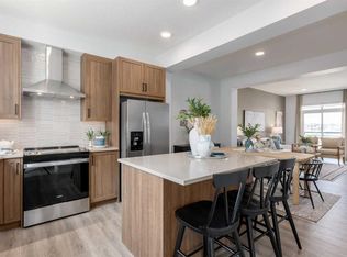 1490 NW Rangeview Dr SE, Calgary, AB T3S0G9