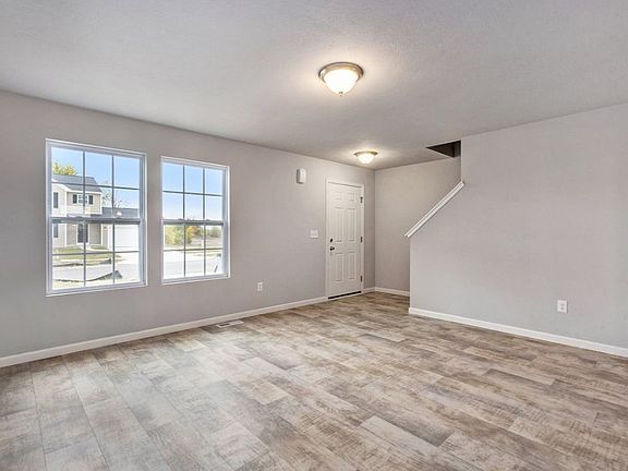 2nd image of 2666 Blooming Bud Ln SE