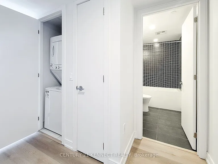 1 Jarvis St #1121 — Photo 43