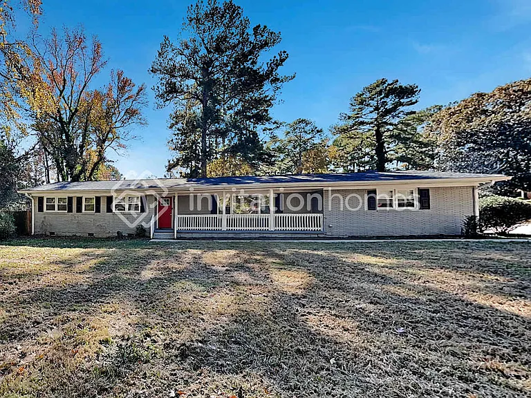 1804 Timothy Dr SW — Photo 1