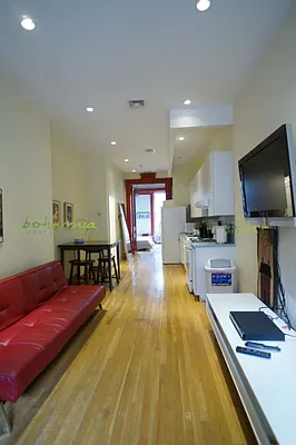 Rented by Bohemia Realty Group | media 31