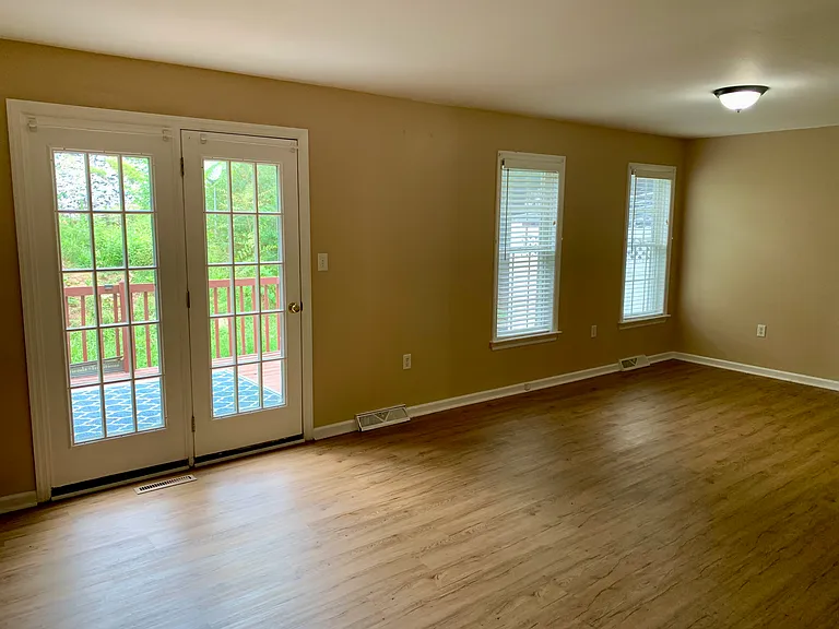 447 Society Hill Cir — Photo 3