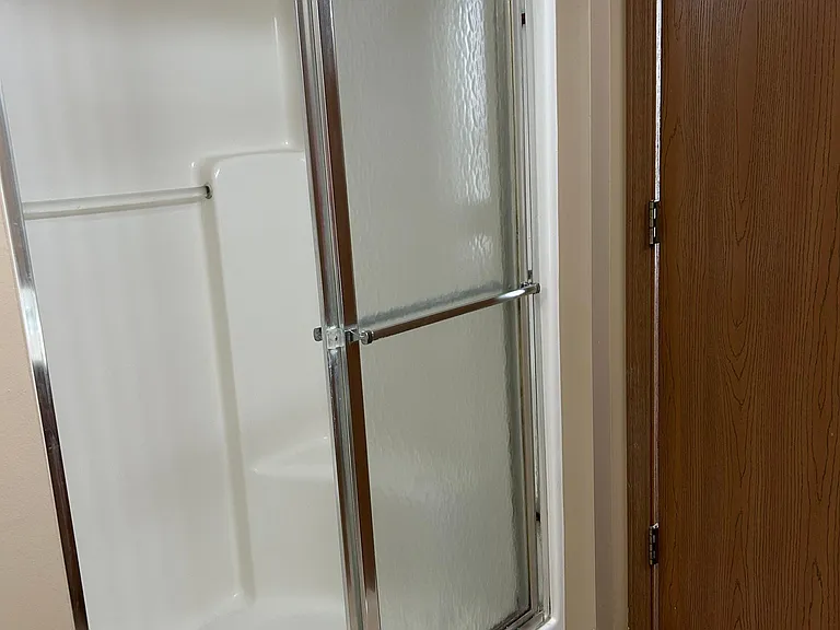 Ledyard Townhomes- Rent By The Bed — Photo 10
