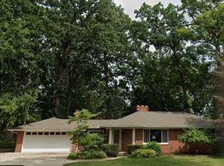 220 Montmorency Rd, Rochester Hills, MI 48307